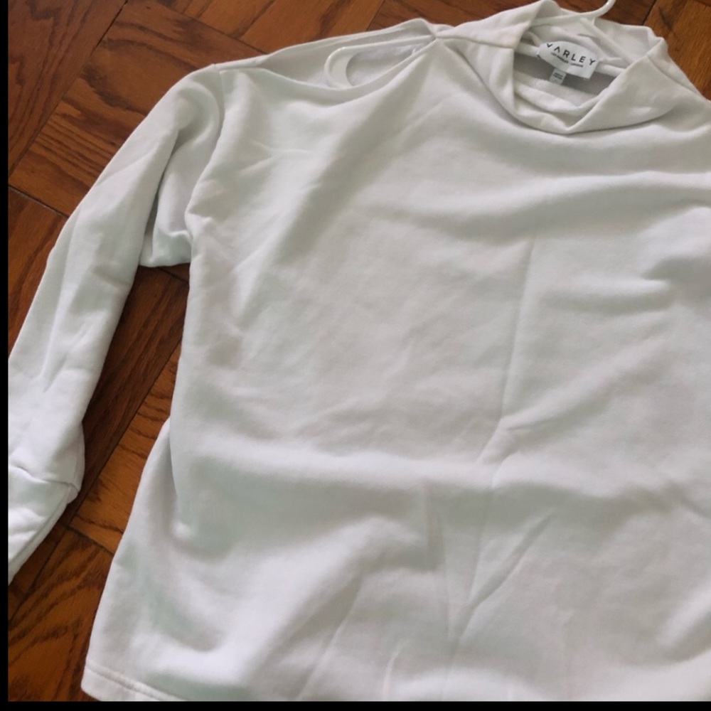 White turtleneck open shoulder sweatshirt